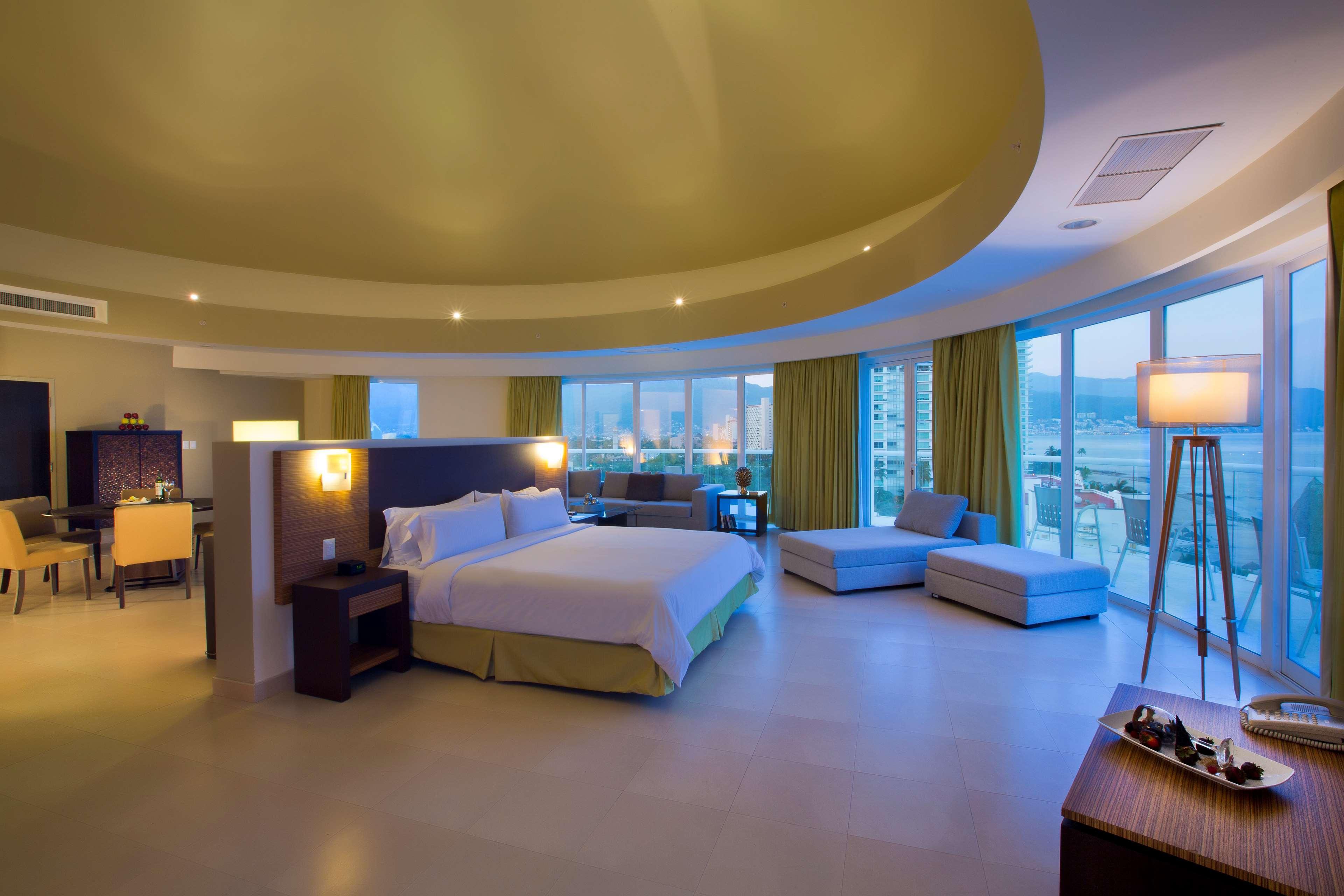 ฮิลตัน ปวยร์โต บายาร์ตา ออล อินคลูซีฟ Hotel ปูแอร์โตบาญาร์ตา ภายนอก รูปภาพ